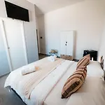 Sunset Wave - Stagnone Kitesurf Village 4*