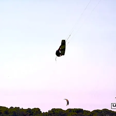 Sunset Wave - Stagnone Kitesurf Village 4*